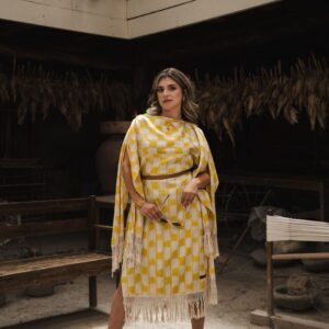 Makana tipo vestido amarillo